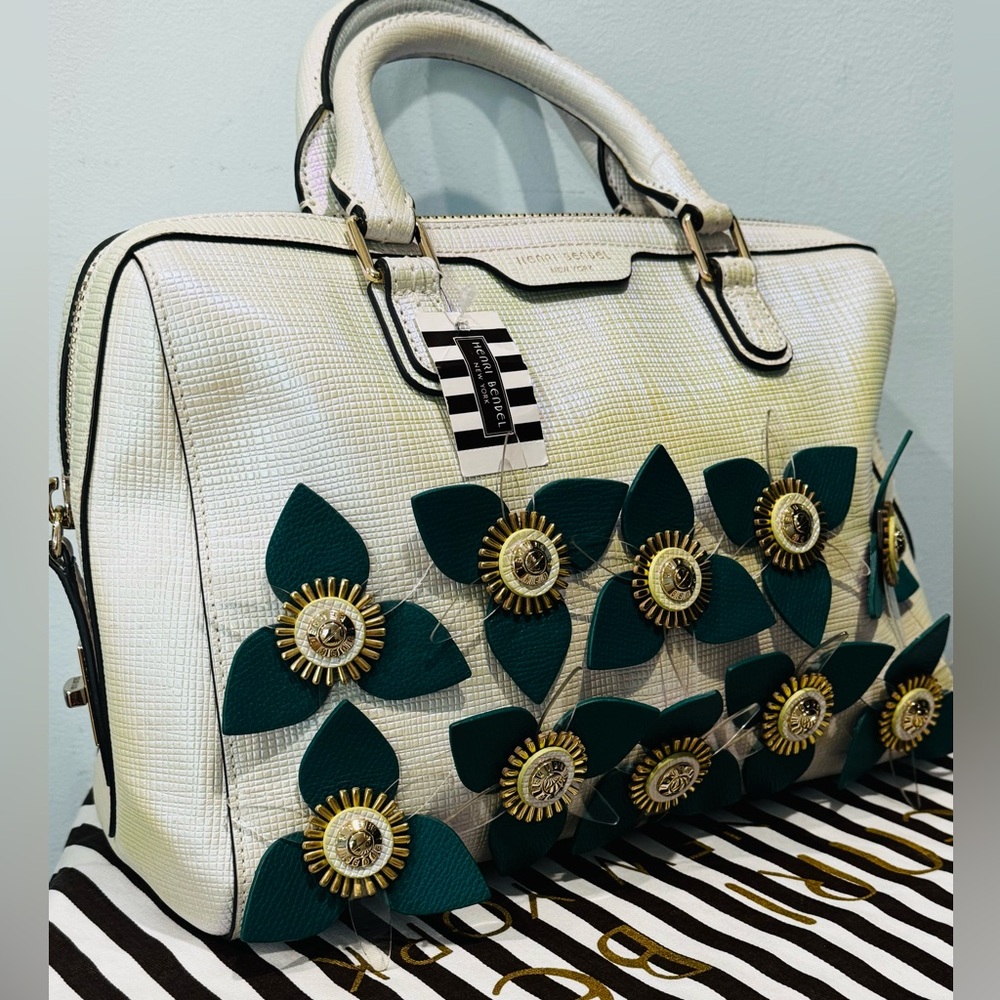 henri bendel West 57th Satchel Iridescent with Green Flowers NWT - Picture 3 of 8